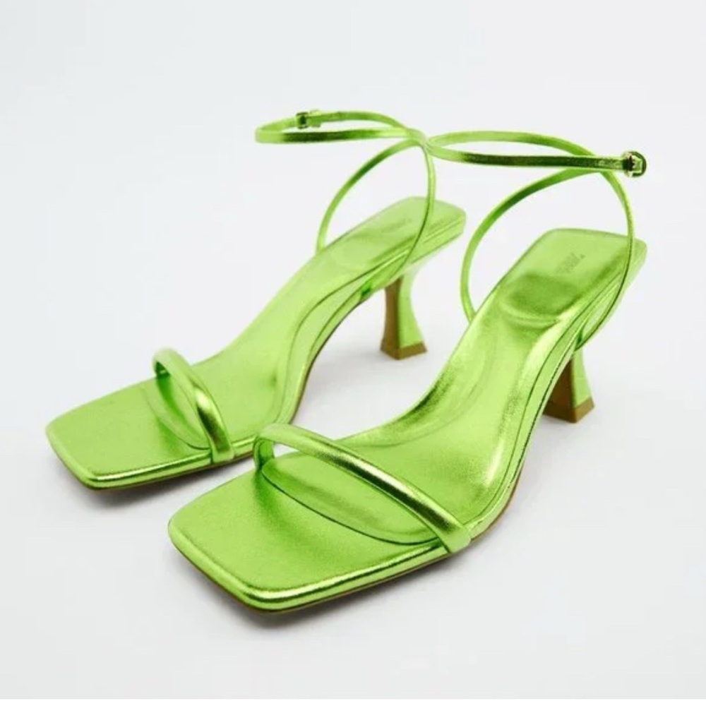 Brand new Zara Retro Strappy Square Toe Heeled Sandals